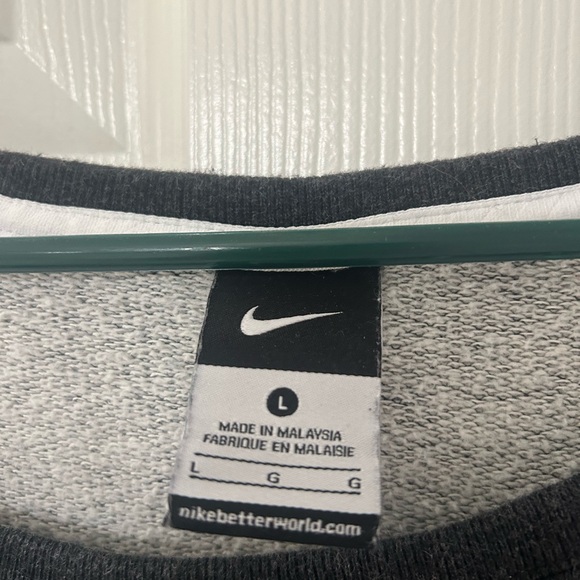 Women’s Oregon Ducks Nike Sweatshirt Size Large - Picture 3 of 6